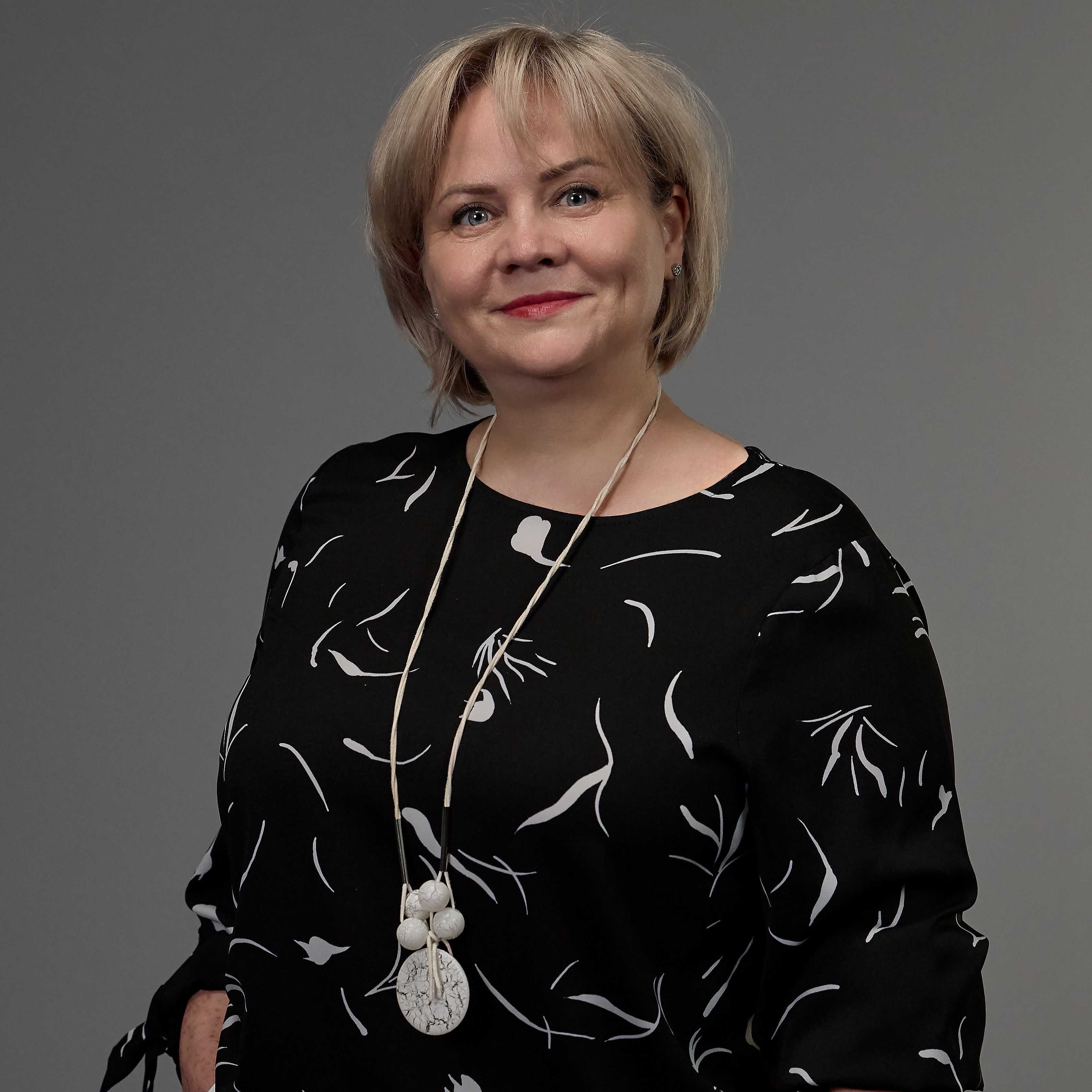 Минева Оксана Карловна